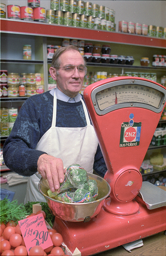 Ulrich Simons - Zimmermann macht zu