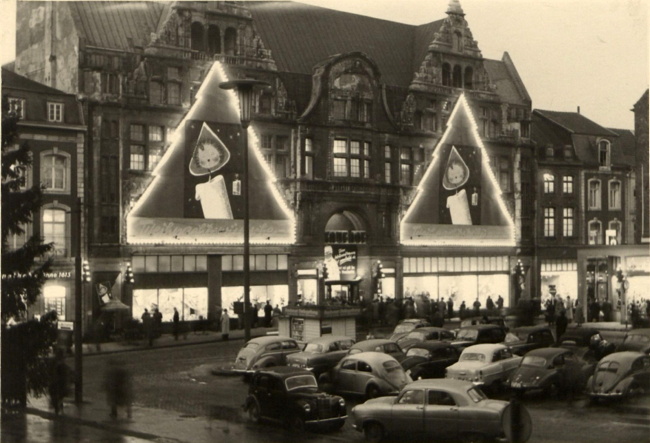 Warenhaus Tietz am Markt Weihnachten 1954