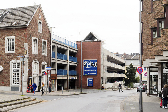 Ulrich Simons - Aachen Parkhaus B&uuml;chel