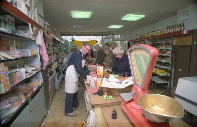 Ulrich Simons - Zimmermann macht zu